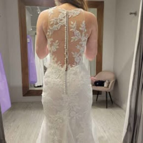 Maggie Sottero Wedding Gown - Picture 8 of 8